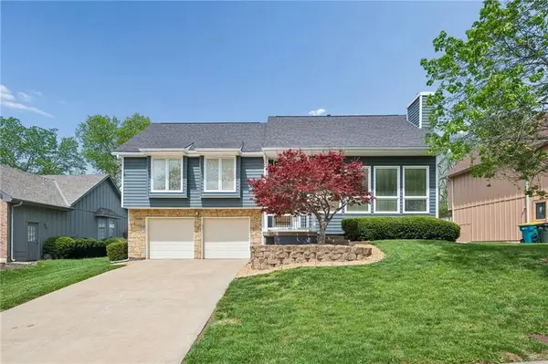 9524 W 117th Street, Overland Park, KS 66210