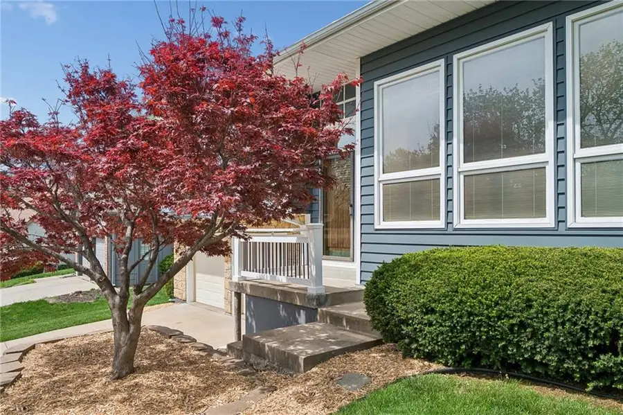 9524 W 117th Street, Overland Park, KS 66210 - #2