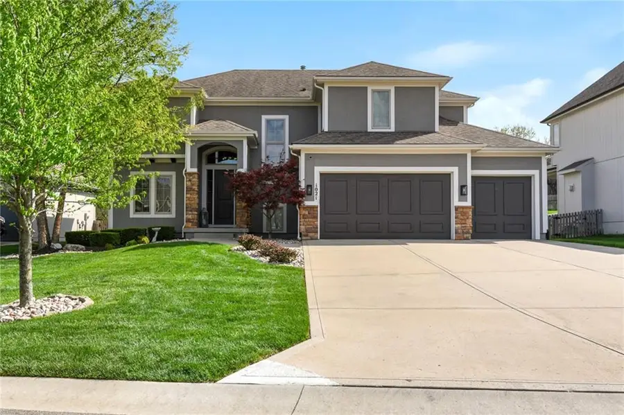 1021 SW Drake Circle, Lees Summit, MO 64082 - #2