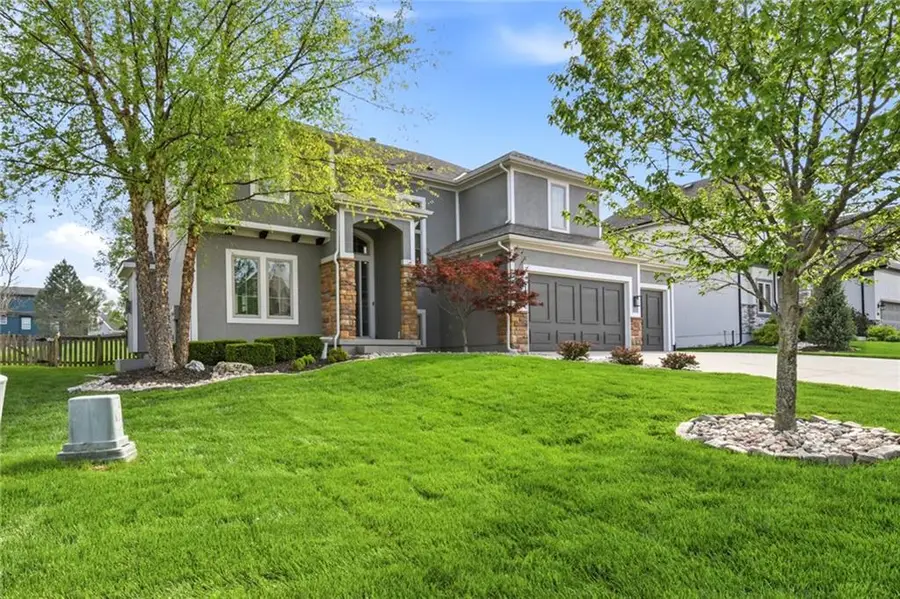 1021 SW Drake Circle, Lees Summit, MO 64082 - #3