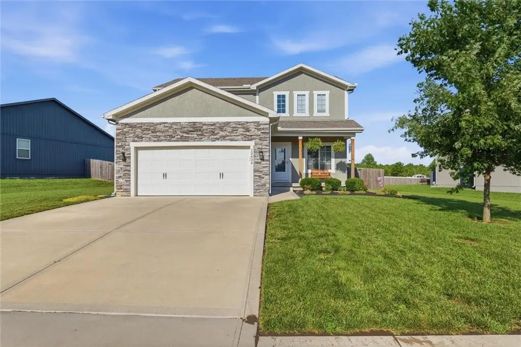 12434 Live Oak Circle, Peculiar, MO 64078 - #1