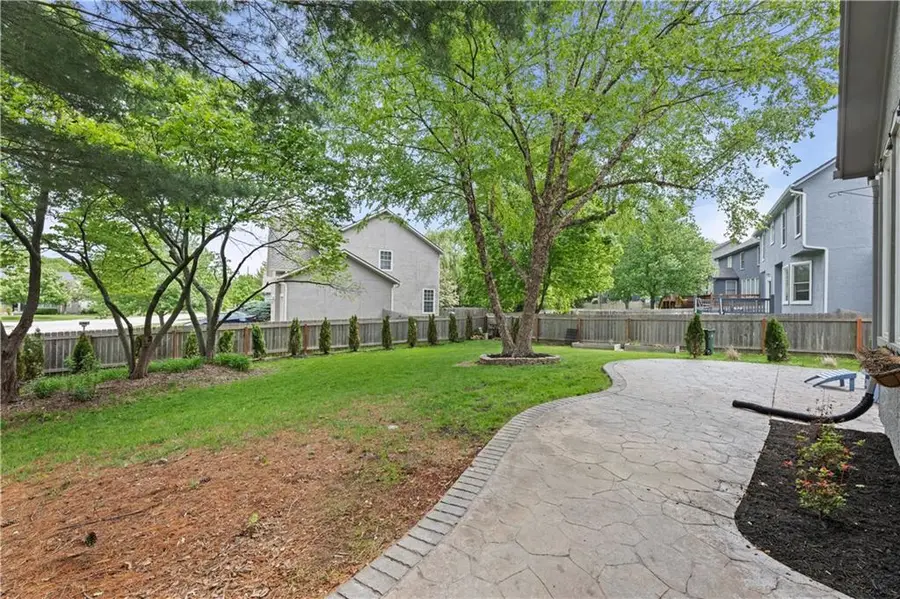 15964 W 160th Terrace, Olathe, KS 66062 - #2