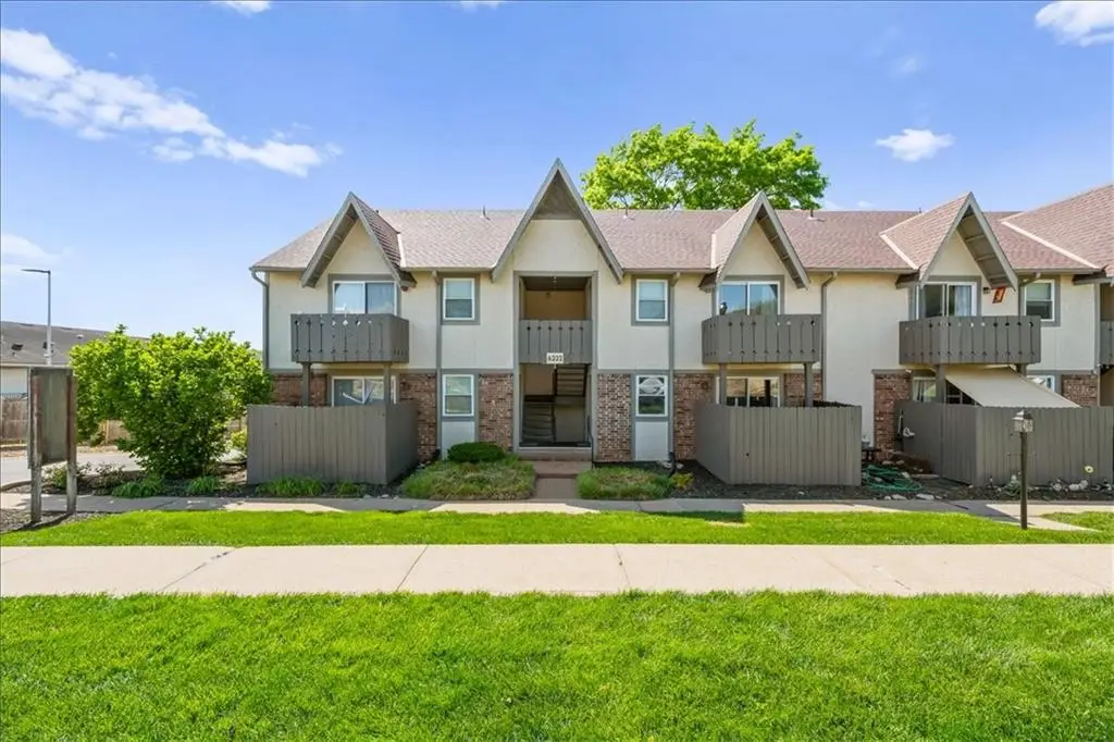 6232 Robinson Street #3, Mission, KS 66202 - #1