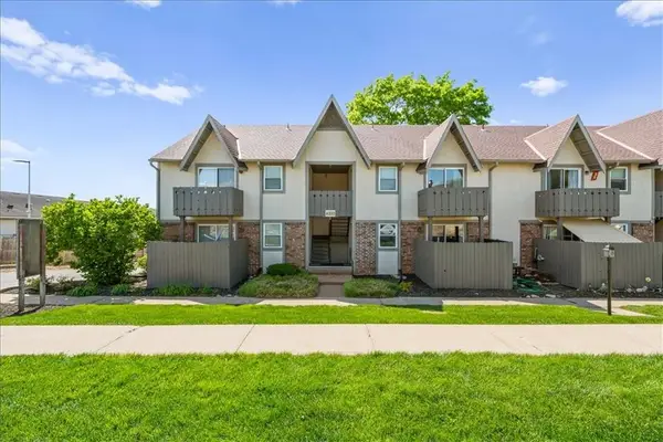 6232 Robinson Street #3, Mission, KS 66202