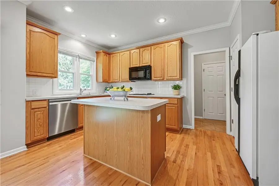 12462 Rosehill Street, Overland Park, KS 66213 - #2