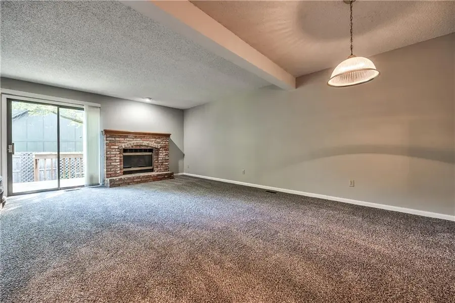 6505 Halsey Street, Shawnee, KS 66216 - #2