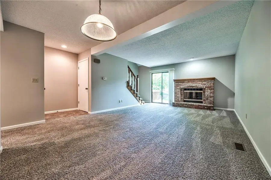 6505 Halsey Street, Shawnee, KS 66216 - #3