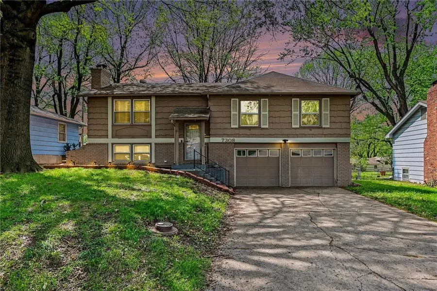 7308 Ash Avenue, Raytown, MO 64133 - #2