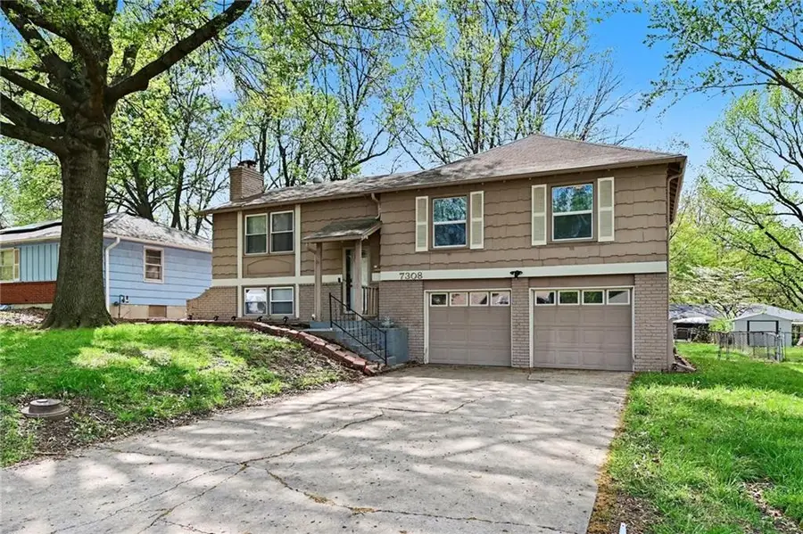 7308 Ash Avenue, Raytown, MO 64133 - #3