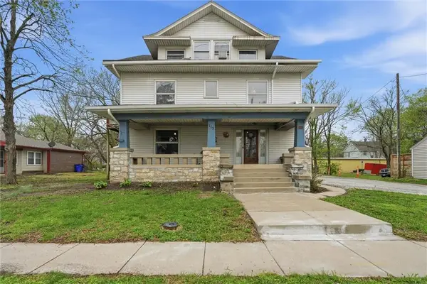 115 S Walnut Street, Olathe, KS 66061