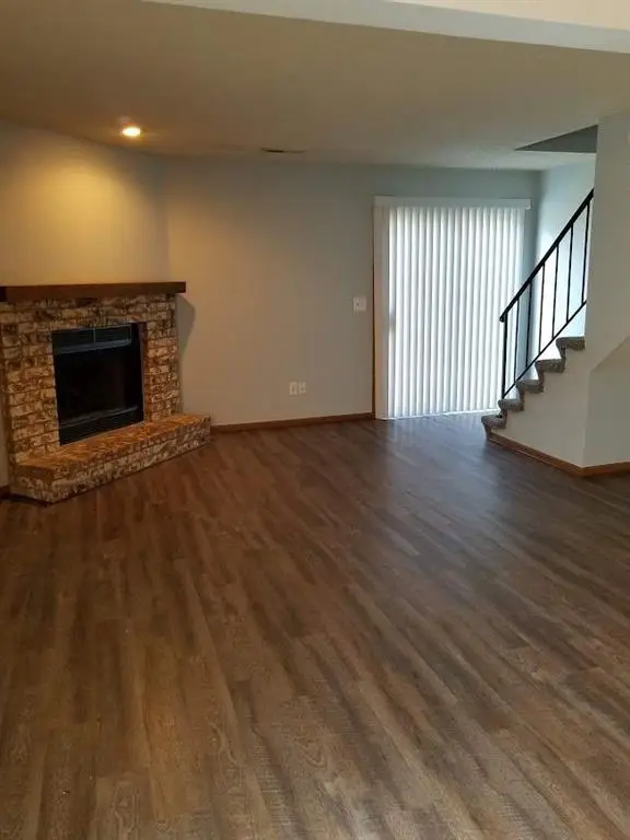 100-106 NE Greystone Drive, Lees Summit, MO 64086 - #2