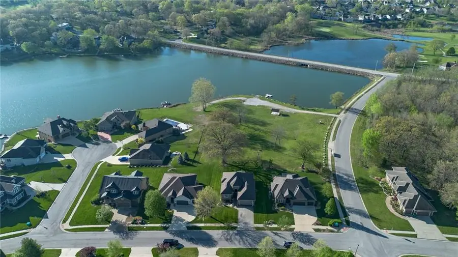 4805 N 124th Terrace, Kansas City, KS 66109 - #2