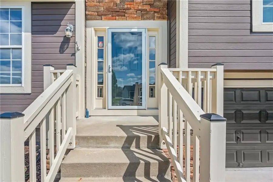 930 NW Scenic Drive, Grain Valley, MO 64029 - #3