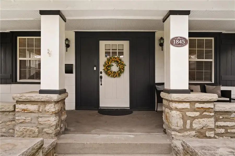 1845 Oakland Avenue, Kansas City, KS 66102 - #2