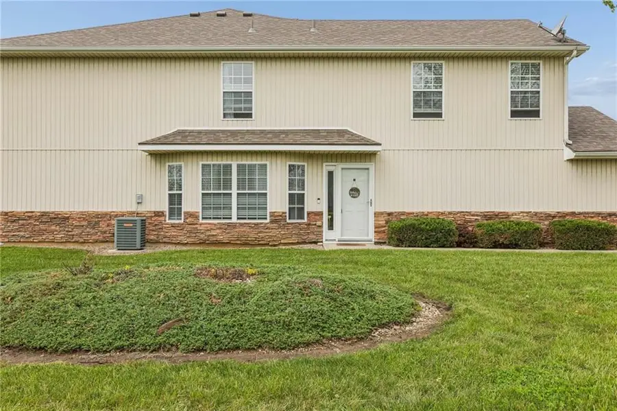 21032 Millridge Street, Spring Hill, KS 66083 - #3