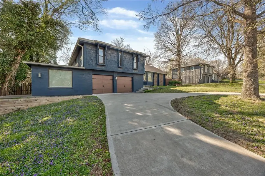 8940 Nall Avenue, Overland Park, KS 66207 - #2