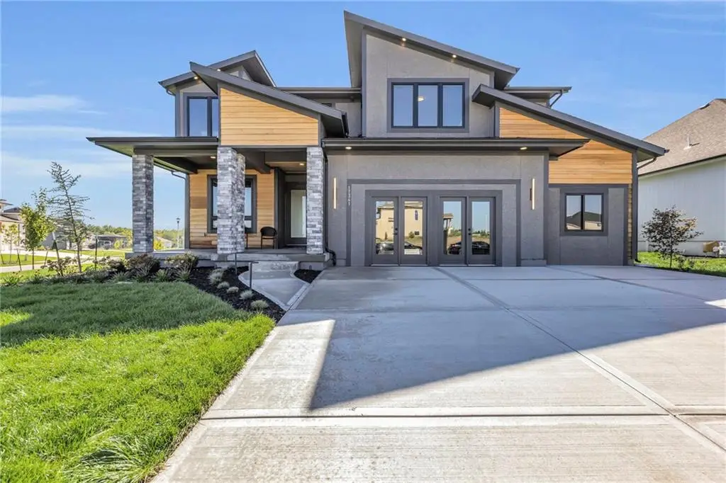 17427 W 163rd Place, Olathe, KS 66062 - #1