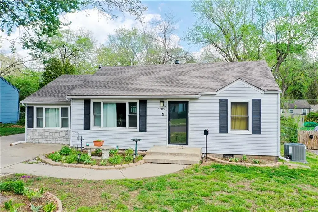 7709 Robinson Street, Overland Park, KS 66204 - #1