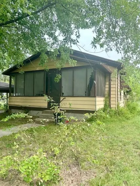 407 S State Street, Caney, KS 67333