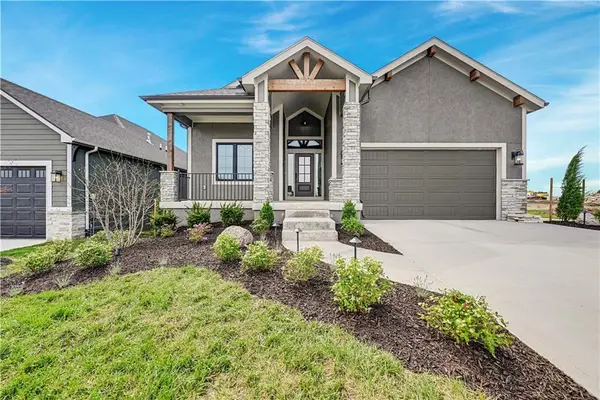 15251 W 161st Court, Olathe, KS 66062