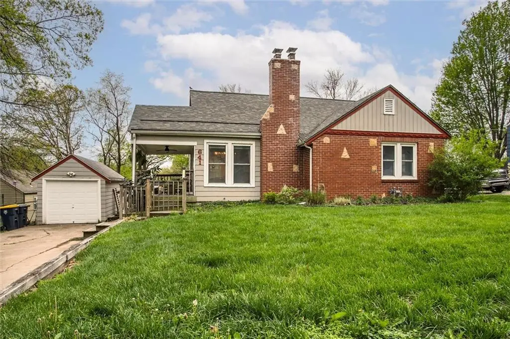 641 NE 42nd Street, Kansas City, MO 64116 - #1