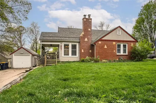 641 NE 42nd Street, Kansas City, MO 64116