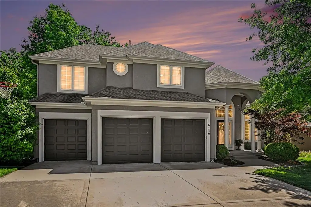 6730 Meyers Circle, Parkville, MO 64152 - #1