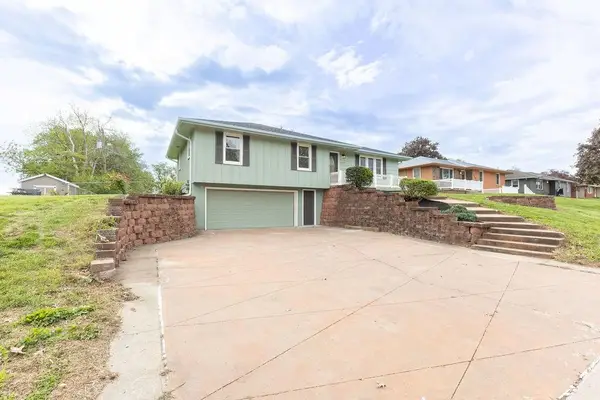 1419 Tamara Drive, St Joseph, MO 64506