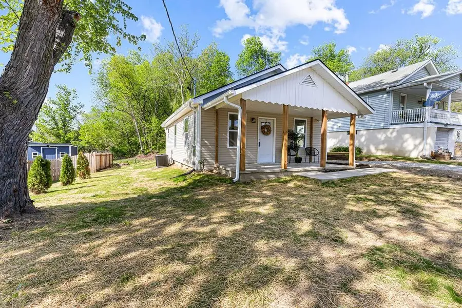 1911 Oscar Street, Saint Joseph, MO 64505 - #3