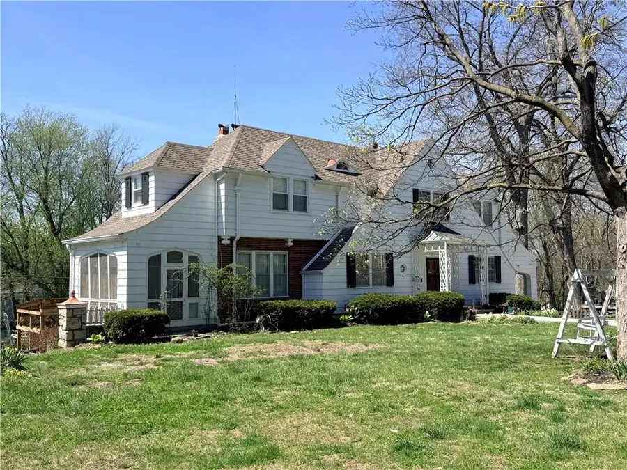 1410 S Broadway Street, Leavenworth, KS 66048 - #2