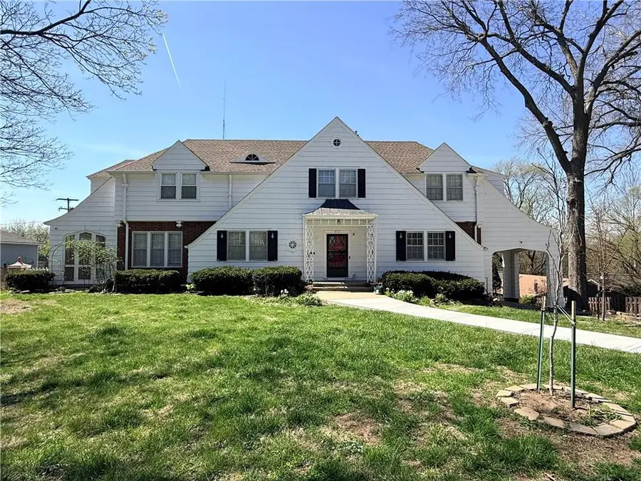 1410 S Broadway Street, Leavenworth, KS 66048 - #3