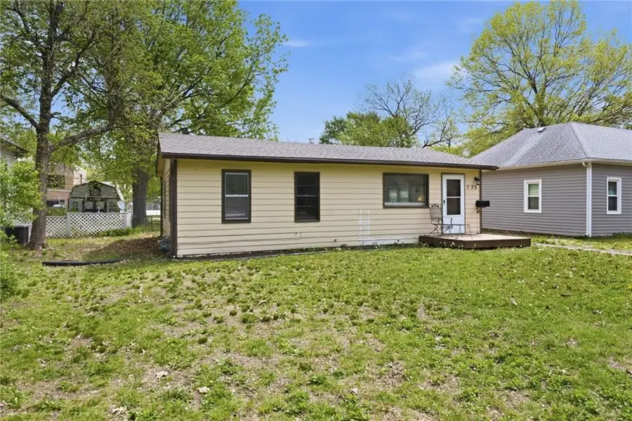 735 S Willow Street, Ottawa, KS 66067 - #2