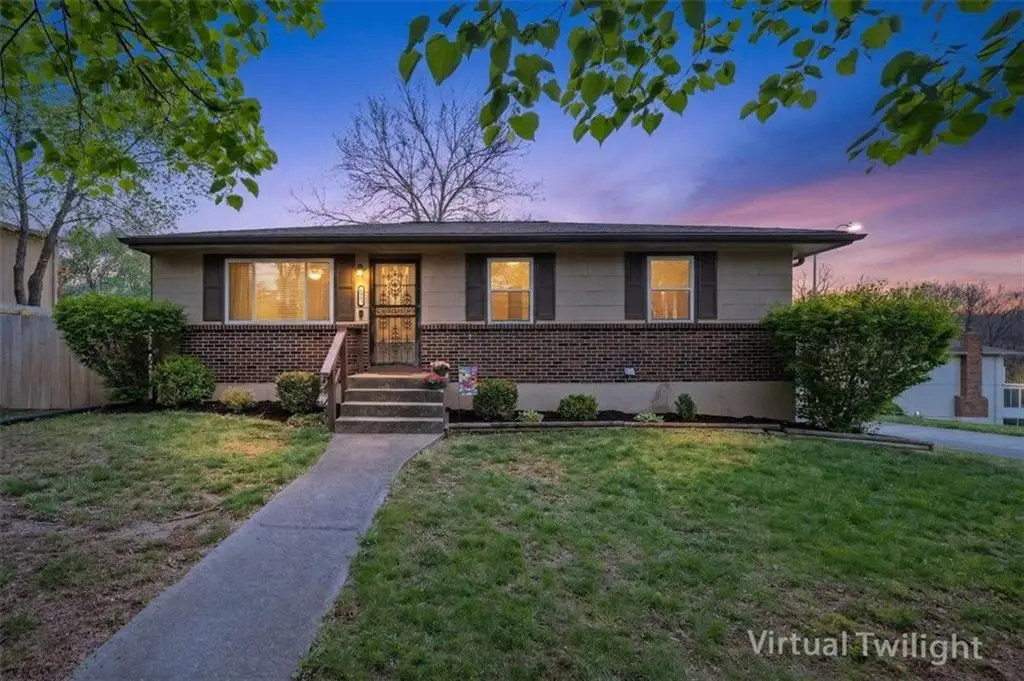 6437 N Mercier Street, Kansas City, MO 64118 - #1