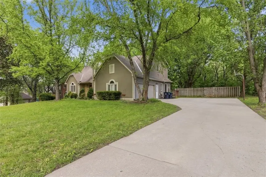 3312 SW Meyer Boulevard, Blue Springs, MO 64015 - #2