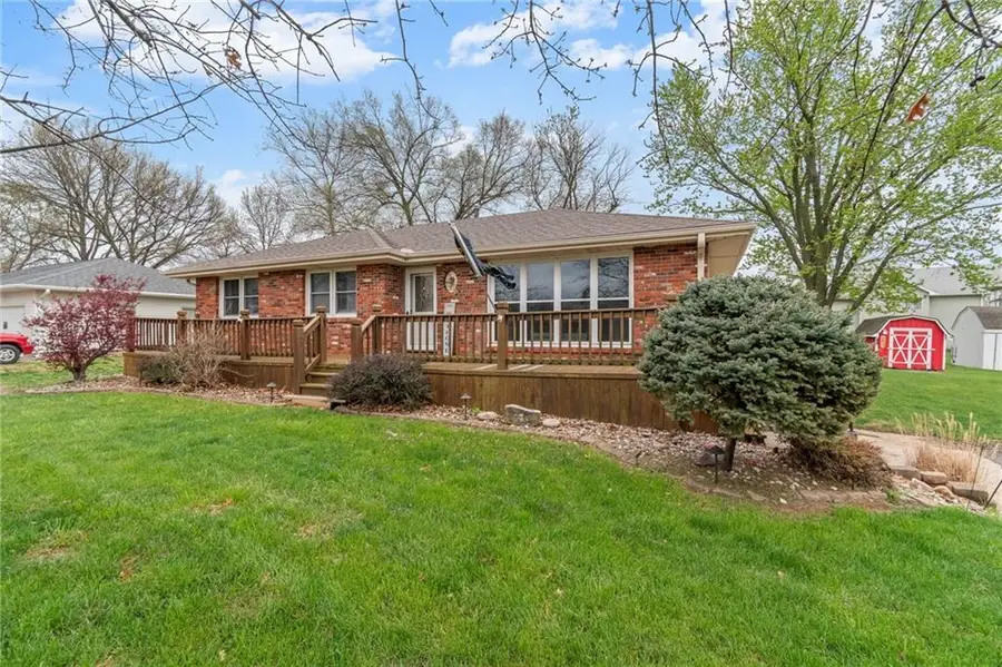 1211 Park Avenue, Cameron, MO 64429 - #2