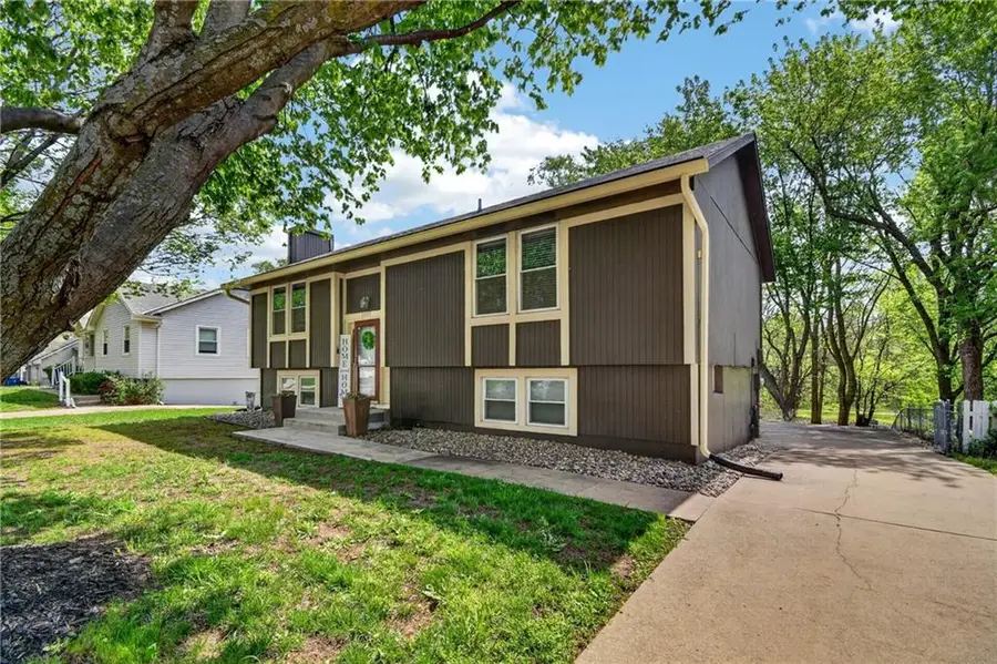 2027 NE Patterson Drive, Lees Summit, MO 64086 - #3