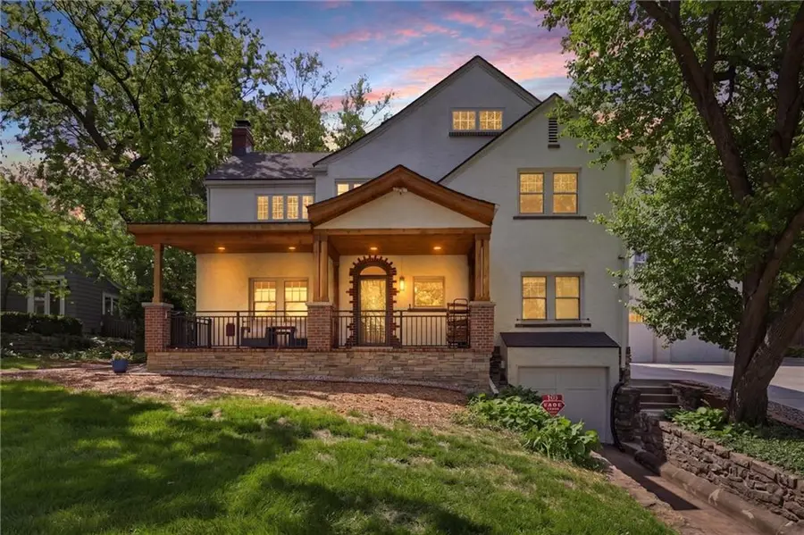 709 W 50th Street, Kansas City, MO 64112 - #2