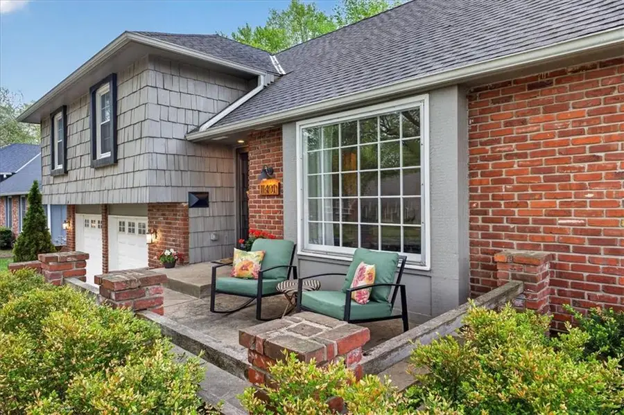 11401 W 72nd Terrace, Shawnee, KS 66203 - #2