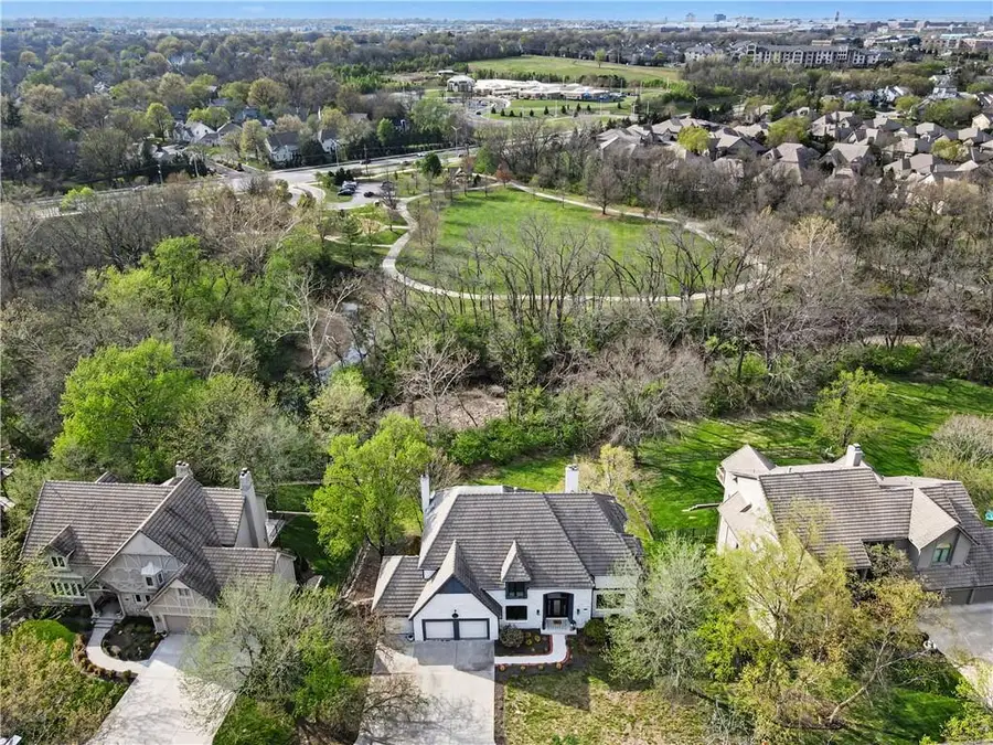 12650 Sherwood Drive, Leawood, KS 66209 - #3