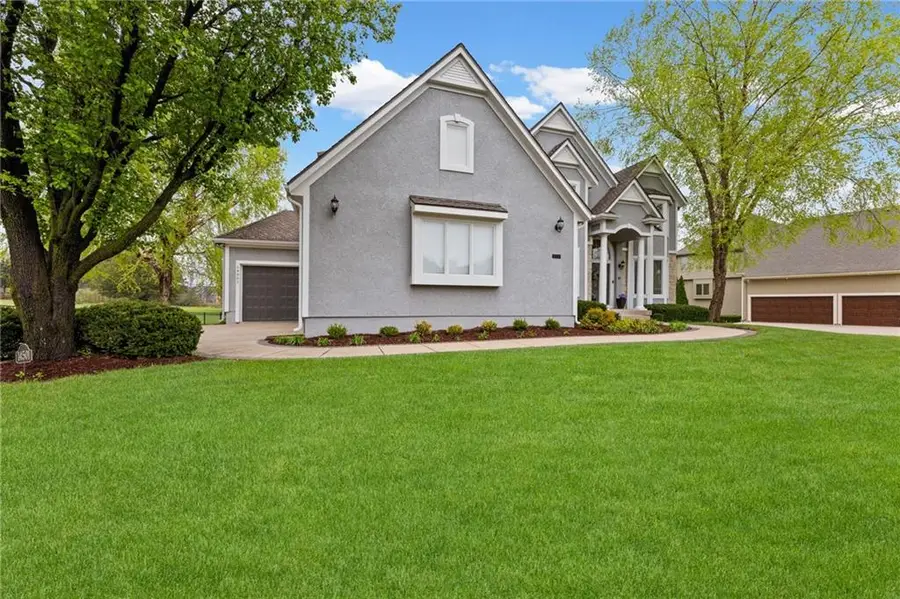 14501 Grandview Street, Overland Park, KS 66221 - #3