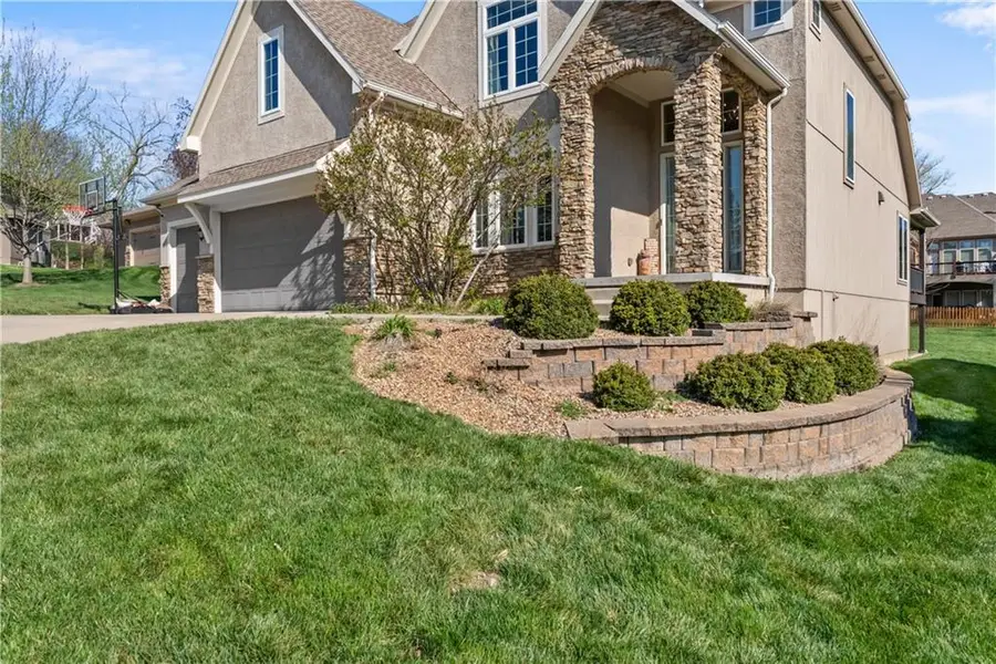 1308 NE Woods Edge Circle, Lees Summit, MO 64064 - #3