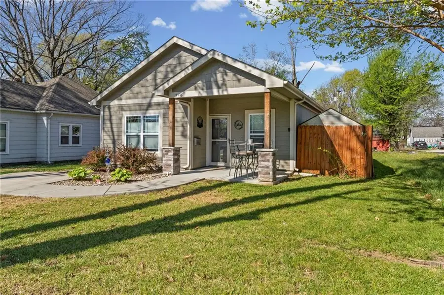 516 N Mulberry Street, Ottawa, KS 66067 - #3