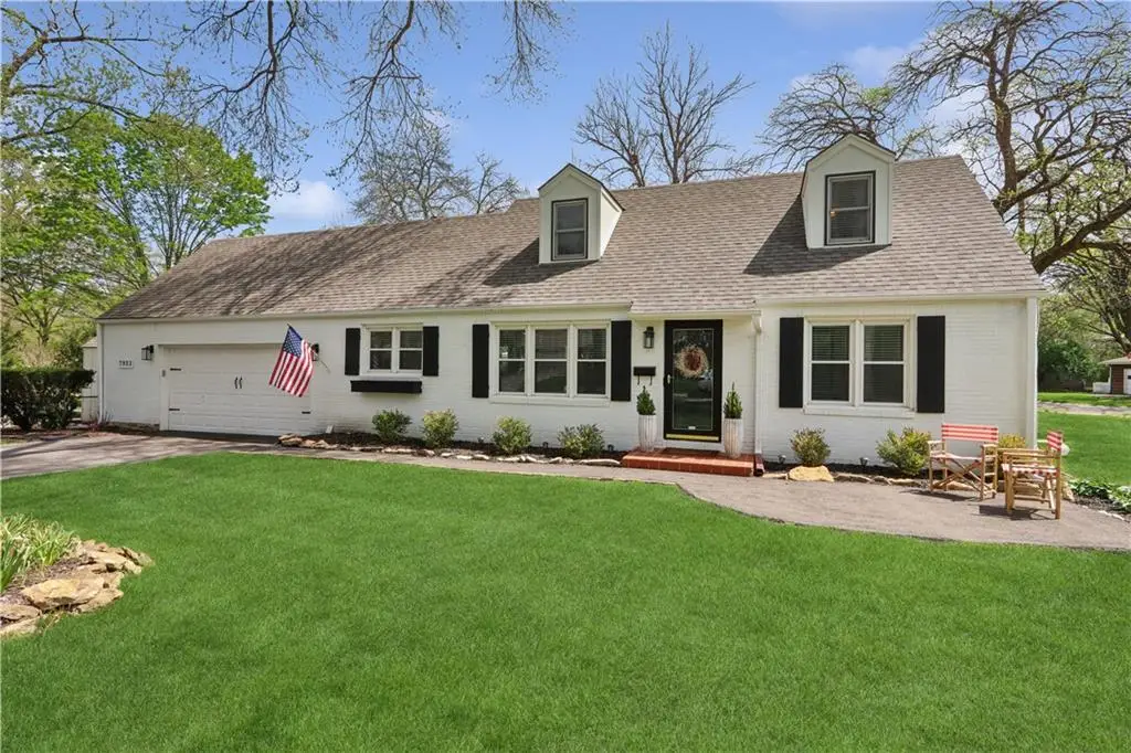 7933 Colonial Drive, Overland Park, KS 66204 - #1