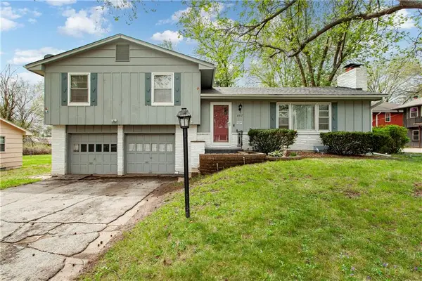 8917 E 58 Street, Raytown, MO 64133