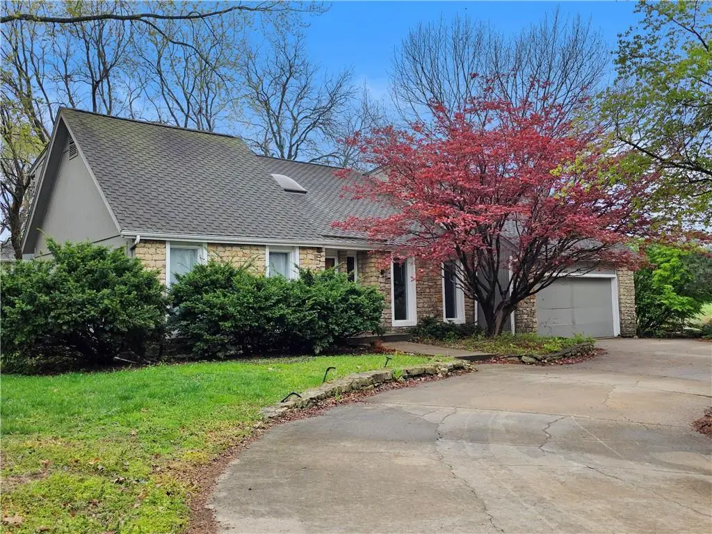 1901 E Frontier Lane, Olathe, KS 66062 - #1