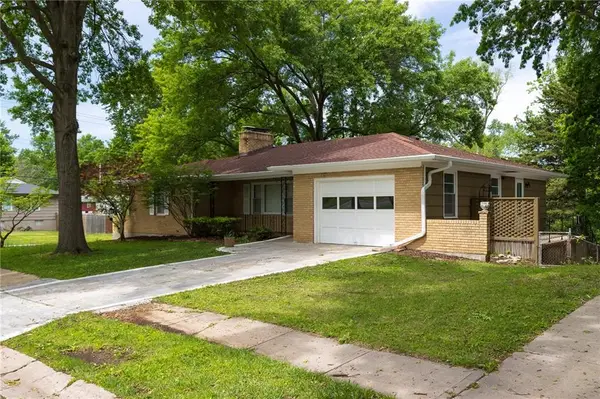 12800 E 49th Street S, Independence, MO 64055