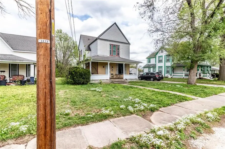 304 E Benton Street, Windsor, MO 65360 - #3