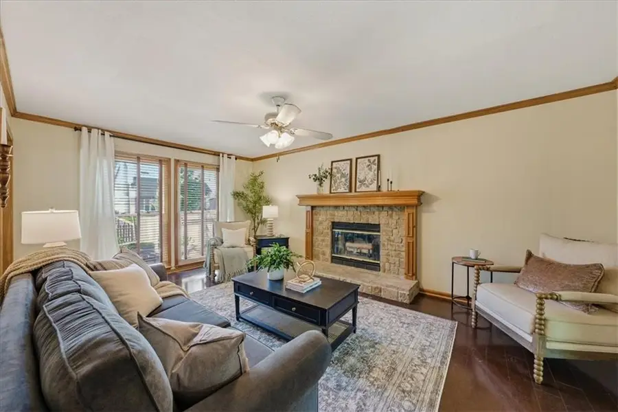 1376 E 154th Terrace, Olathe, KS 66062 - #3