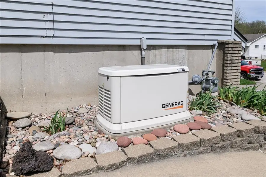 5208 N Wayne Avenue, Kansas City, MO 64118 - #2