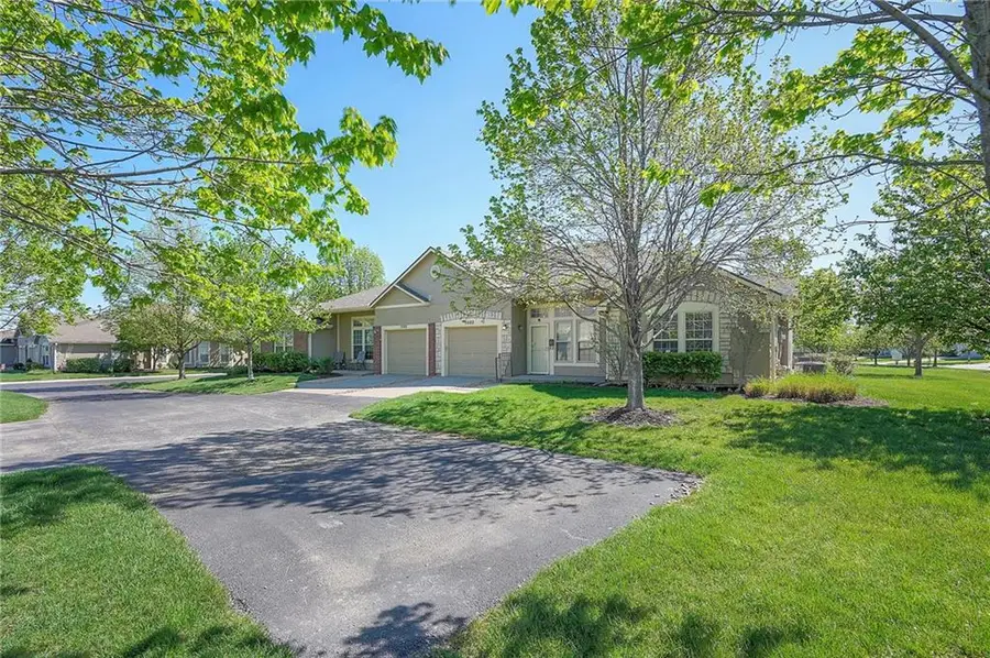 18437 W 156th Terrace #3502, Olathe, KS 66062 - #3